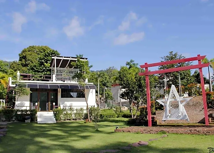 The Banyan Leaf 3* Suan Phueng